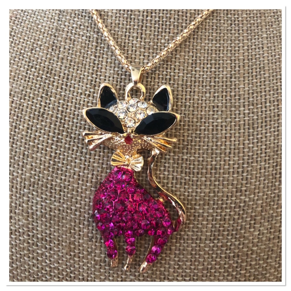 Lady Cat Necklace
